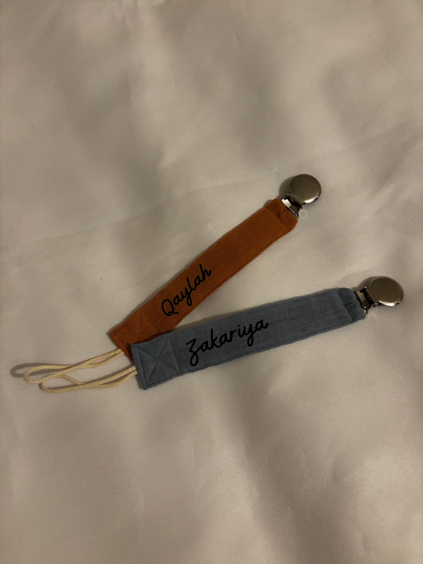 Attache tétine personnalisée